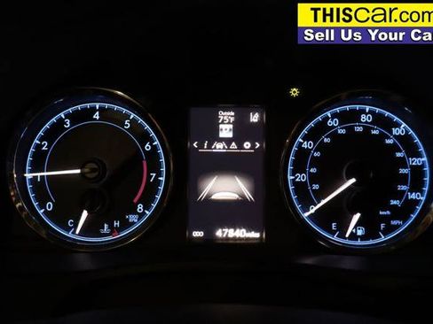 Used 2018 Toyota Corolla SE FWD image 17
