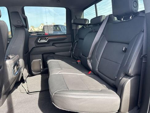Used 2024 GMC Sierra 2500 Denali w/ Denali Reserve Package AWD/4WD image 35