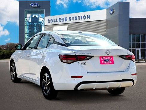 Used 2024 Nissan Sentra SV image 3