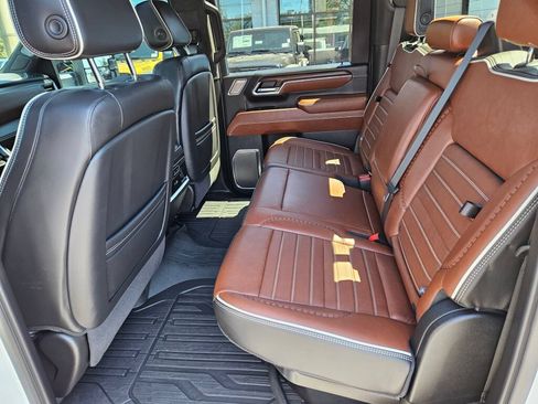 Used 2024 GMC Sierra 2500 Denali Ultimate w/ Max Trailering Package AWD/4WD image 14