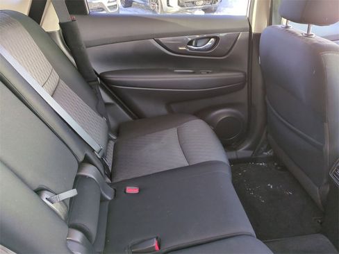 Used 2020 Nissan Rogue SV w/ Sun & Sound Touring Package image 36