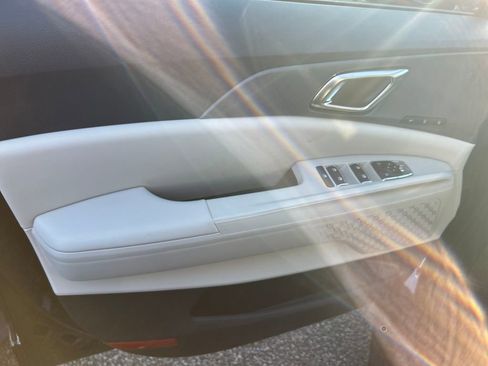 New 2026 Kia Carnival SX image 28