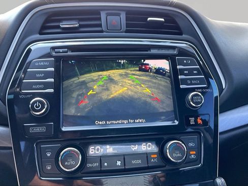 Used 2018 Nissan Maxima 3.5 SV FWD image 16
