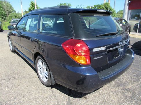 Used 2005 Subaru Legacy 2.5i AWD/4WD image 22