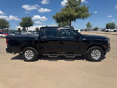 Certified 2024 Nissan Frontier SV w/ Tow Package RWD image 6