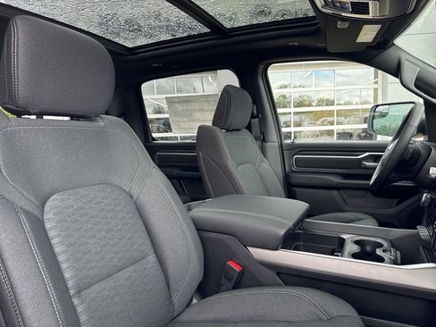 New 2026 RAM 1500 4x4 Crew Cab image 66