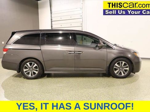 Used 2015 Honda Odyssey Touring Elite image 8