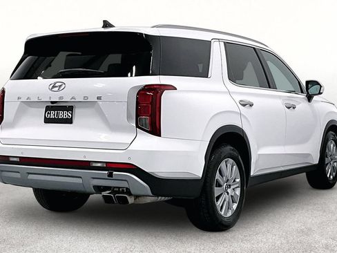 Used 2025 Hyundai Palisade SEL FWD image 2