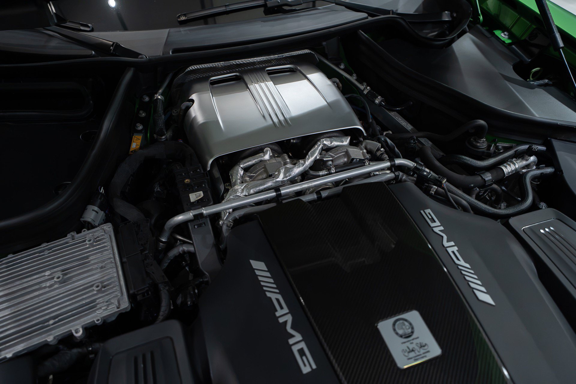 Used 2018 Mercedes-Benz AMG GT R w/ Exclusive Interior Package image 49