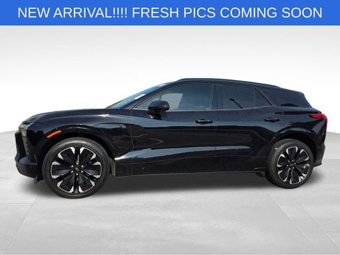 Used 2024 Chevrolet Blazer EV RS AWD/4WD image 3