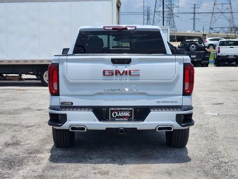 Used 2026 GMC Sierra 1500 Denali w/ Denali Reserve Package AWD/4WD image 6