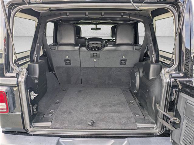 Used 2021 Jeep Wrangler Unlimited Sahara AWD/4WD image 6