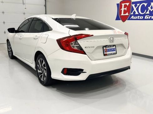 Used 2018 Honda Civic EX image 6