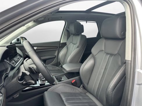 Used 2023 Audi Q5 2.0T Premium Plus w/ Premium Plus Package image 11