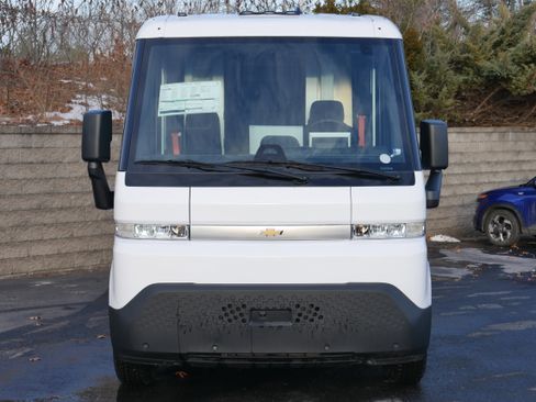 New 2025 Chevrolet Brightdrop 600 w/ Power Door Package image 2