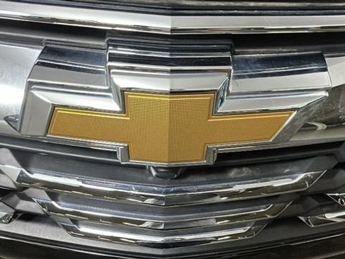 Used 2026 Chevrolet Equinox LT FWD image 9
