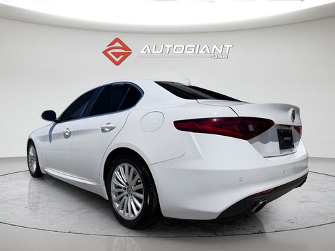 Used 2021 Alfa Romeo Giulia Sprint w/ Active Assist 1 Package RWD image 7
