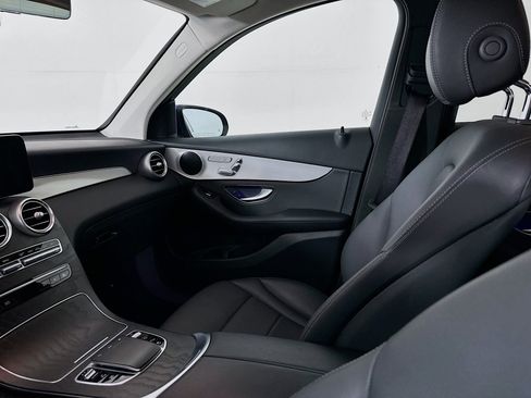 Used 2022 Mercedes-Benz GLC 300 image 24
