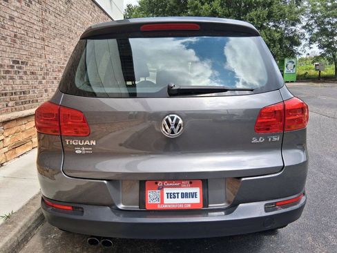 Used 2014 Volkswagen Tiguan S FWD image 4