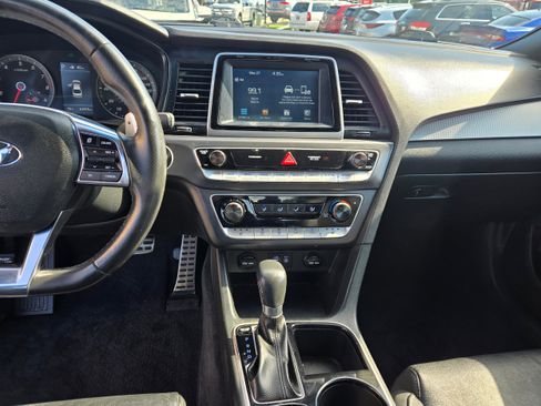 Used 2018 Hyundai Sonata Sport FWD image 7