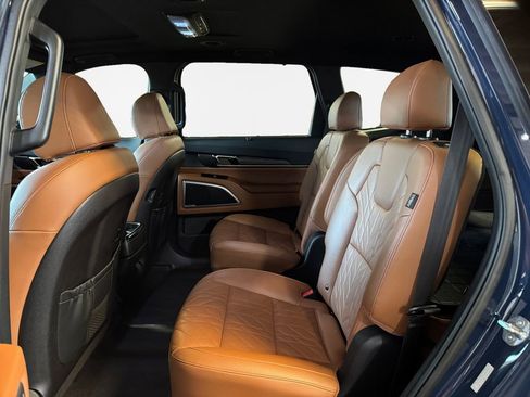 Certified 2024 Kia Telluride EX X-Line AWD/4WD image 24