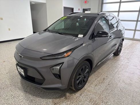 Used 2022 Chevrolet Bolt EUV Premier w/ Launch Edition image 7