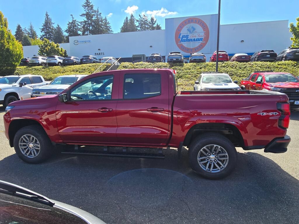 New 2026 Chevrolet Colorado LT w/ LT Convenience Package AWD/4WD image 8