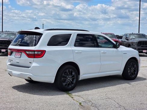 Certified 2023 Dodge Durango R/T AWD/4WD image 8