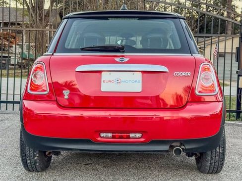 Used 2013 MINI Cooper Hardtop image 8