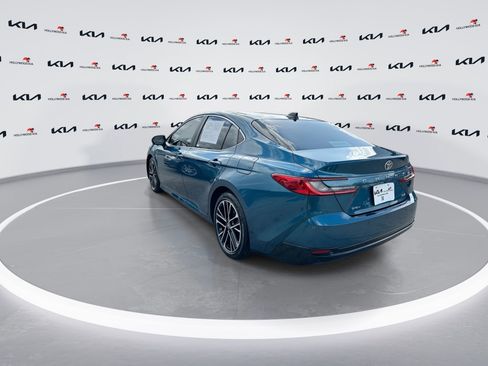 Used 2025 Toyota Camry XLE w/ Premium Plus Package image 6
