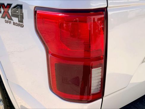 Used 2019 Ford F150 Lariat w/ Equipment Group 502A Luxury AWD/4WD image 29