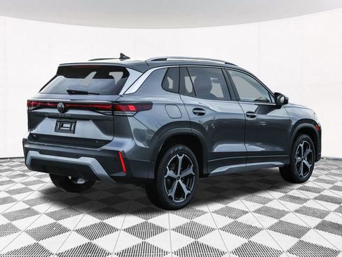 New 2026 Volkswagen Tiguan SE image 16