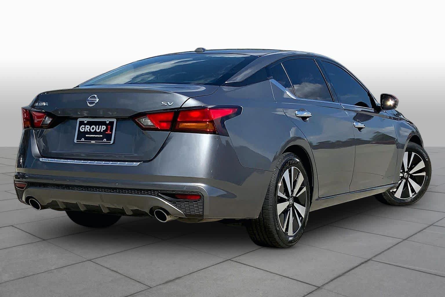 Used 2019 Nissan Altima 2.5 SV FWD image 13