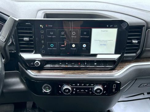 Certified 2022 GMC Sierra 1500 Elevation w/ LPO, Elevation Black Package AWD/4WD image 12