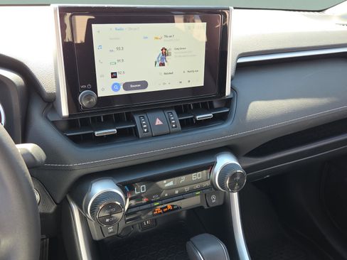 Certified 2025 Toyota RAV4 XLE Premium image 24