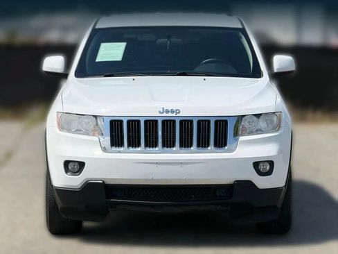 Used 2013 Jeep Grand Cherokee Laredo AWD/4WD image 5