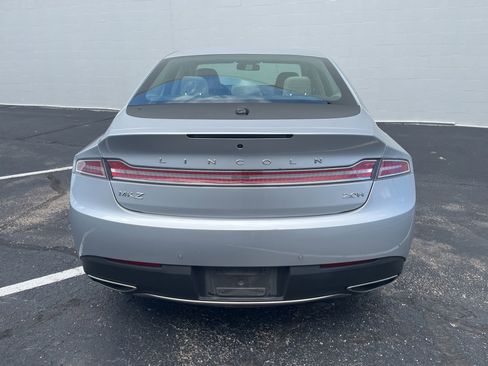 Used 2019 Lincoln MKZ Reserve FWD image 4