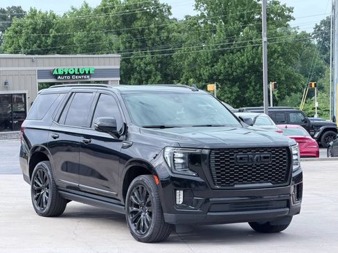 Used 2021 GMC Yukon Denali w/ Denali Premium Package AWD/4WD image 24
