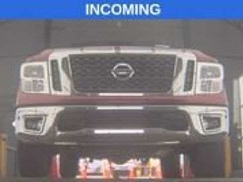 Used 2018 Nissan Titan SV w/ SV Convenience Package RWD image 3