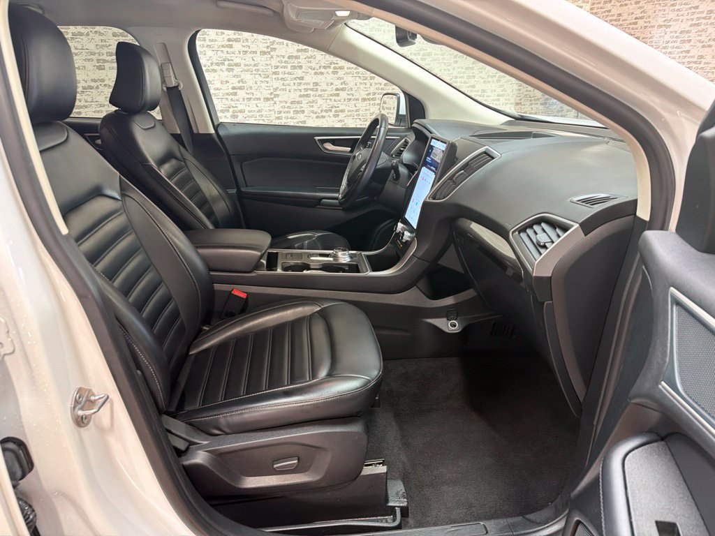 Used 2024 Ford Edge SEL AWD/4WD image 10