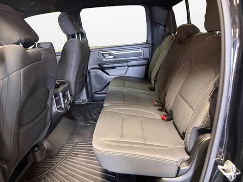 Used 2021 RAM 1500 Big Horn AWD/4WD image 16