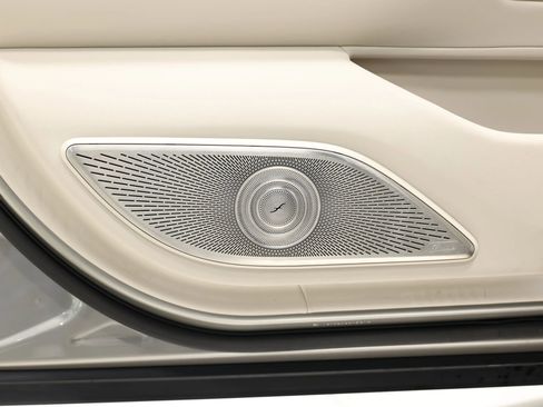 Used 2024 Mercedes-Benz Maybach S 580 4MATIC image 17