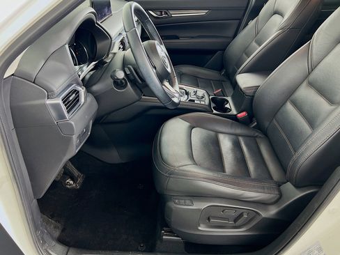Used 2023 MAZDA CX-5 AWD 2.5 S w/ Premium Plus Pkg image 3