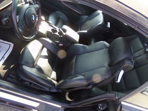 Used 2004 BMW 330Ci Convertible image 16