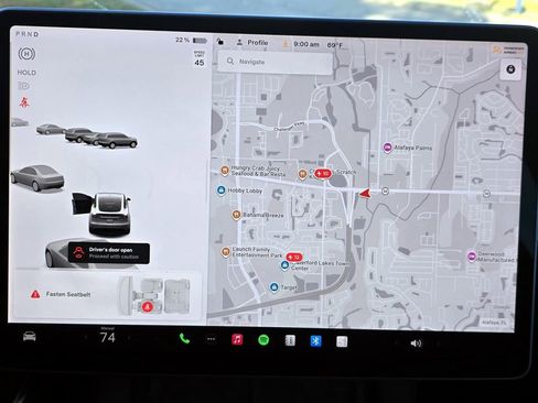 Used 2022 Tesla Model Y Long Range image 14