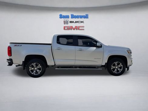 Used 2020 Chevrolet Colorado Z71 AWD/4WD image 9