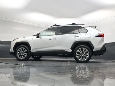 Used 2025 Toyota RAV4 XLE Premium w/ Weather Package AWD/4WD image 44