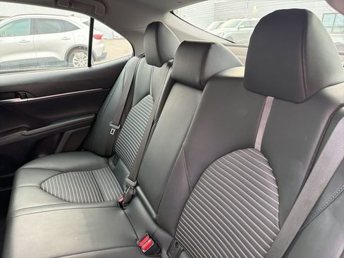 Used 2023 Toyota Camry SE image 23