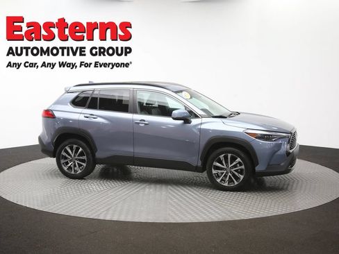Used 2022 Toyota Corolla Cross XLE w/ Convenience Package AWD/4WD image 47