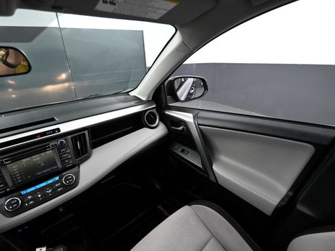 Used 2017 Toyota RAV4 XLE image 20